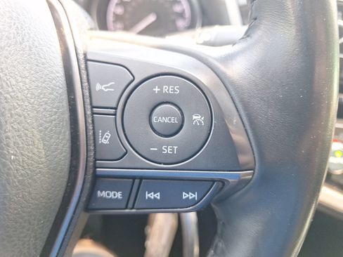 Used 2023 Toyota Camry SE FWD image 15