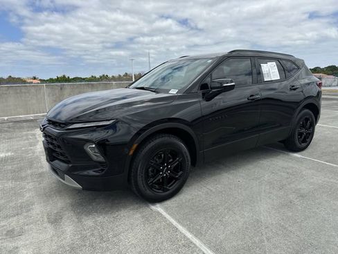 Used 2024 Chevrolet Blazer LT w/ Midnight/Sport Edition FWD image 40