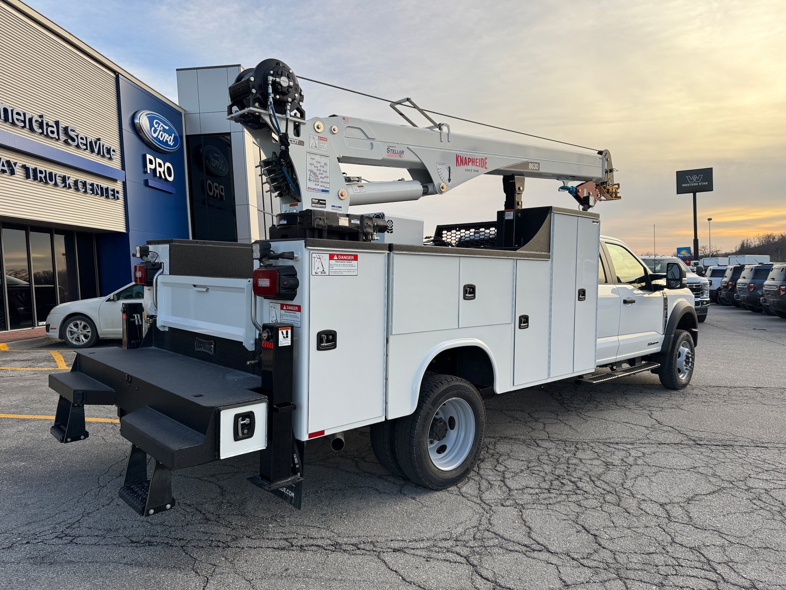 New 2026 Ford F550 4x4 Supercab Super Duty w/ XLT Value Package image 20