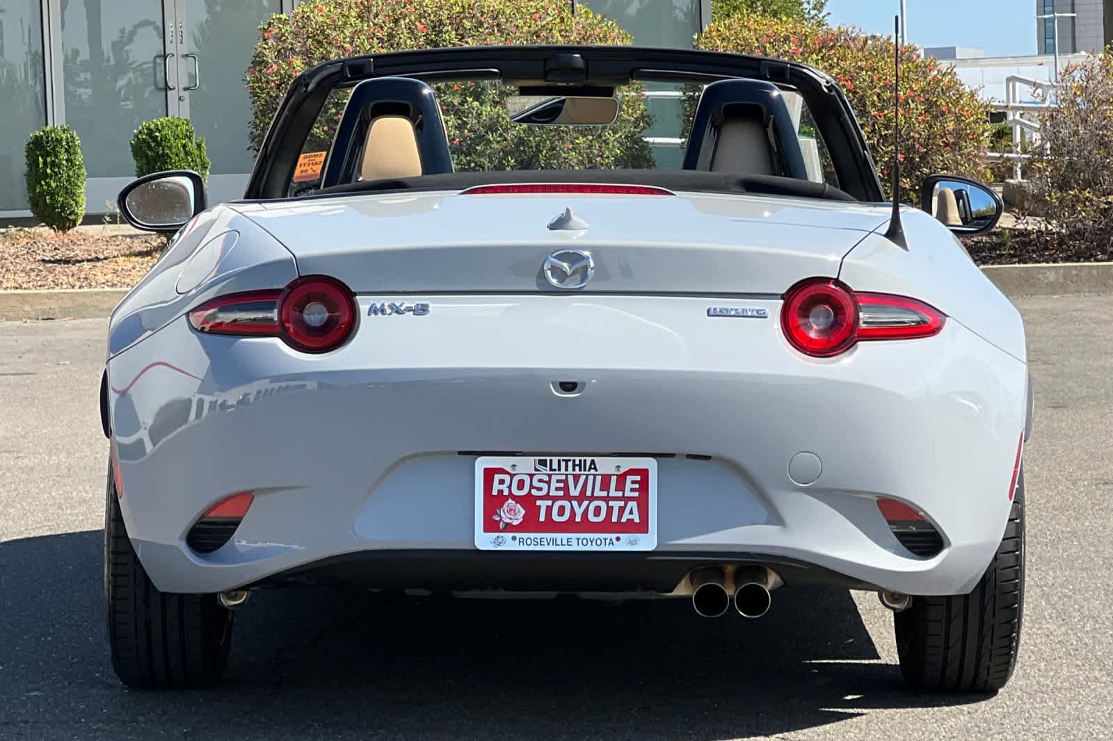 Used 2024 MAZDA MX-5 Miata Grand Touring RWD image 6