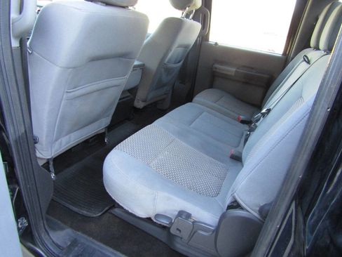 Used 2016 Ford F250 XLT w/ FX4 Off-Road Package image 10