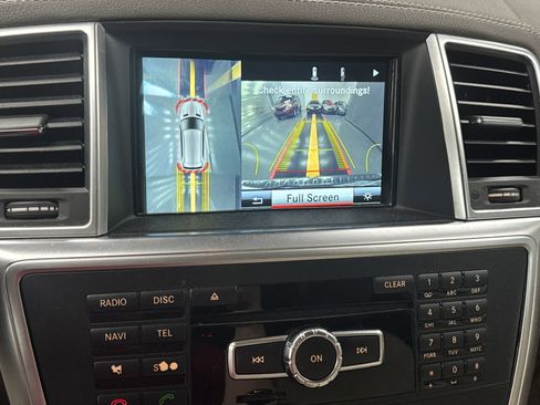 Used 2016 Mercedes-Benz GL 450 4MATIC image 11