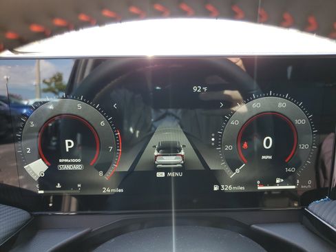 New 2025 Nissan Kicks SR image 12