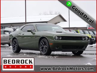 Used 2020 Dodge Challenger SXT w/ Blacktop Package video 1