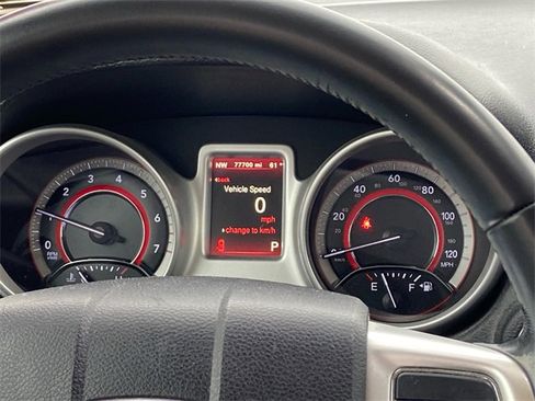 Used 2019 Dodge Journey SE image 16