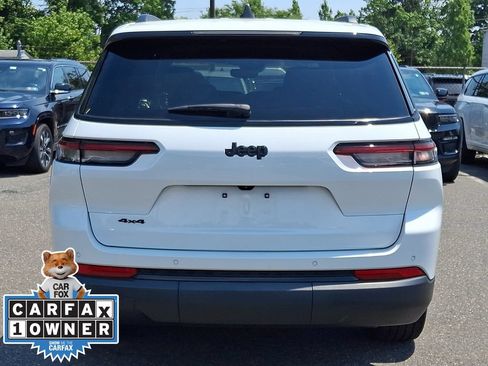 Used 2023 Jeep Grand Cherokee L Laredo AWD/4WD image 5