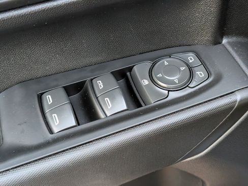Certified 2022 Chevrolet Silverado 1500 Custom RWD image 20