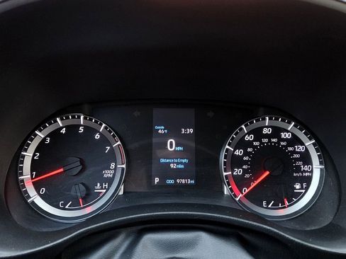 Used 2020 Toyota Highlander LE image 15