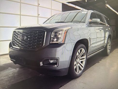 Used 2018 GMC Yukon Denali w/ Denali Ultimate Package image 3