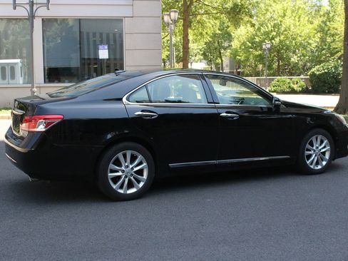 Used 2010 Lexus ES 350 FWD image 7