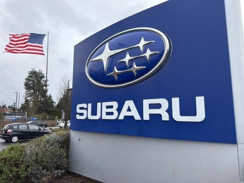 Certified 2022 Subaru Outback Premium image 10