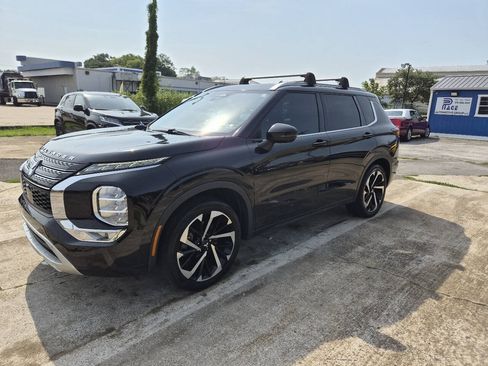 Used 2022 Mitsubishi Outlander SEL FWD image 3