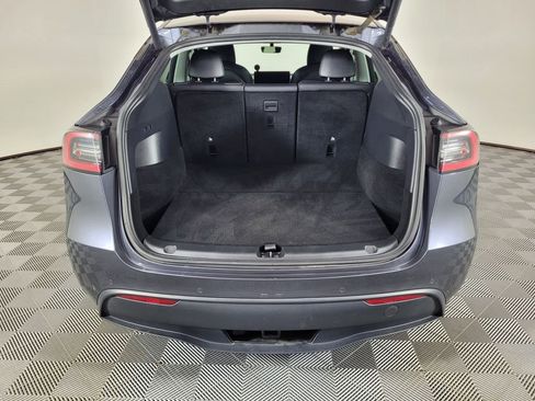 Used 2021 Tesla Model Y Long Range image 19
