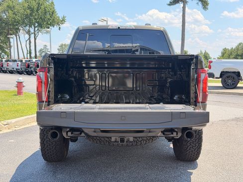 Used 2025 Ford F150 Raptor w/ Equipment Group 803A Raptor R AWD/4WD image 32