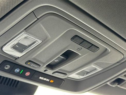 Used 2023 GMC Sierra 1500 SLT w/ SLT Premium Plus Package image 24