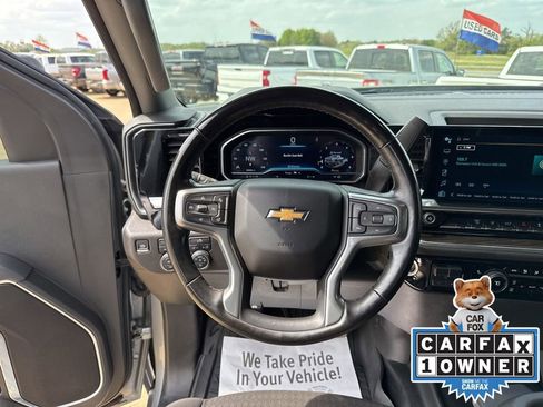 Used 2025 Chevrolet Silverado 2500 LT image 9
