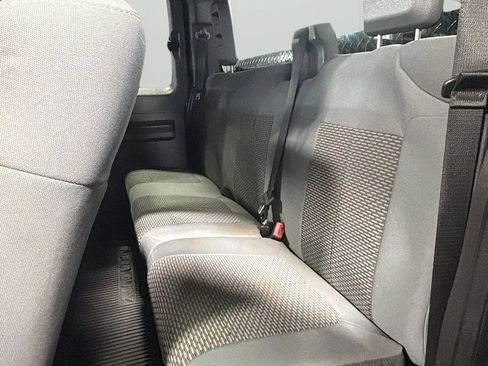 Used 2011 Ford F250 XLT w/ Chrome Pkg image 17