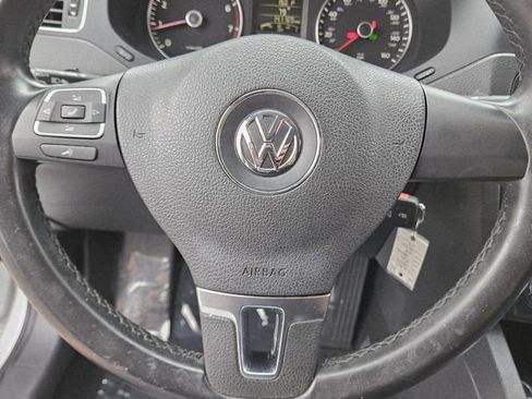 Used 2014 Volkswagen Jetta SE image 30