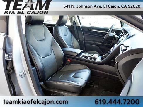 Used 2018 Ford Fusion Titanium FWD image 12