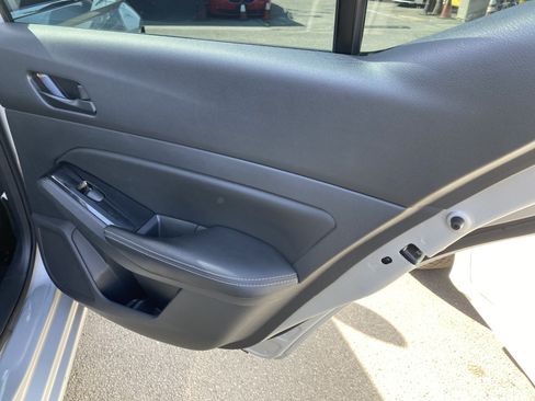 Used 2023 Nissan Altima 2.5 SV FWD image 17