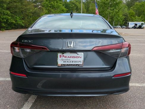 Used 2025 Honda Civic LX image 5