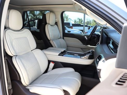 Used 2023 Lincoln Navigator L Black Label AWD/4WD image 37