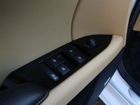 Used 2014 Cadillac XTS Premium FWD image 22