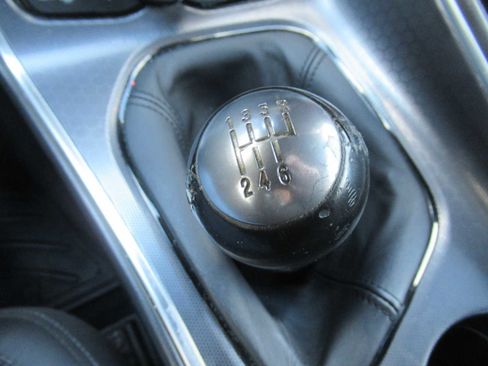 Used 2015 Dodge Challenger R/T Plus image 40