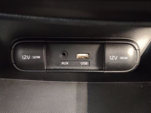 Used 2015 Kia Soul FWD image 18
