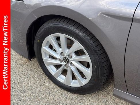 Used 2023 Toyota Camry LE FWD image 10