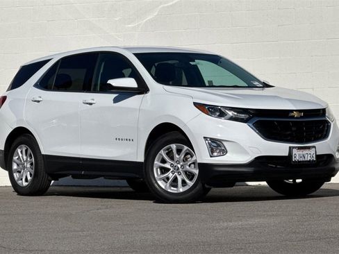 Used 2019 Chevrolet Equinox LT image 2