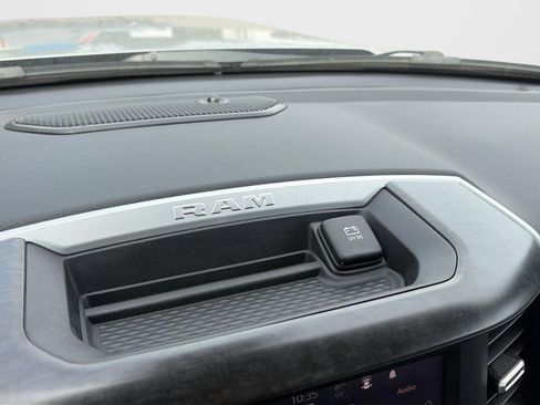 Used 2023 RAM 1500 Big Horn AWD/4WD image 32
