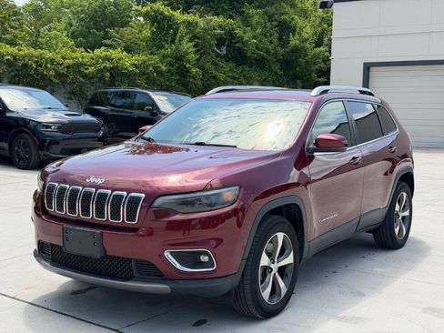 Used 2019 Jeep Cherokee Limited AWD/4WD image 1