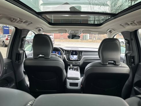Used 2024 Volvo XC60 B5 Core w/ Protection Package Premier image 29