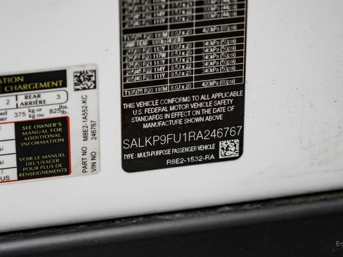 Used 2024 Land Rover Range Rover SE image 92