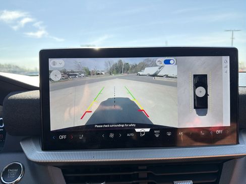 Used 2025 Ford Explorer ST image 25