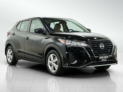 Used 2024 Nissan Kicks S FWD image 7