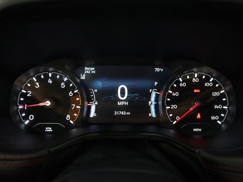 Used 2023 Jeep Compass Trailhawk w/ Trailhawk Convenience Group AWD/4WD image 23