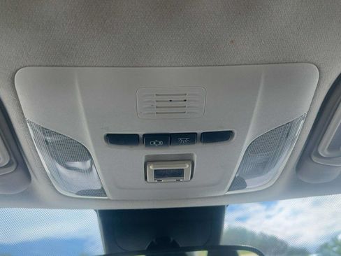Used 2020 Toyota Corolla LE FWD image 26