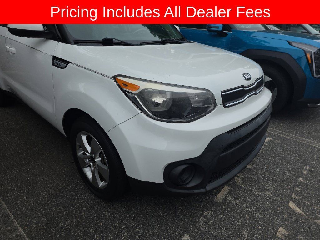 Used 2017 Kia Soul FWD image 1