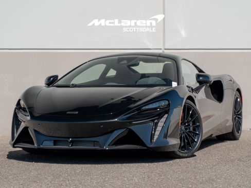 New 2026 McLaren Artura image 2