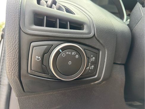 Used 2018 Ford Focus S FWD image 23