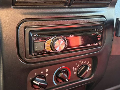 Used 2003 Jeep Wrangler X image 20