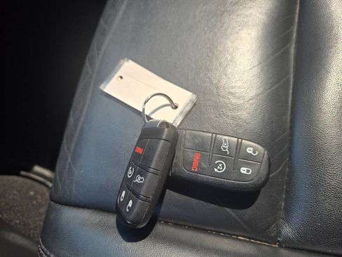 Used 2019 Jeep Grand Cherokee Limited AWD/4WD image 34