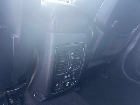 Used 2020 Dodge Durango GT RWD image 11