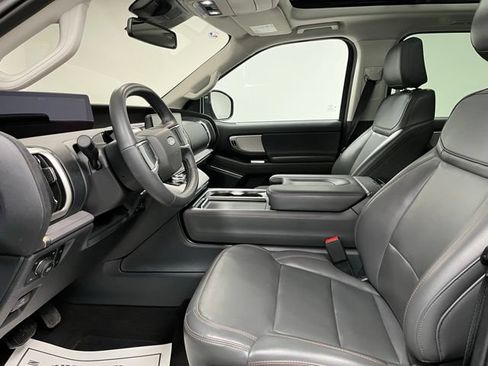 Used 2025 Ford Expedition Max Active AWD/4WD image 21