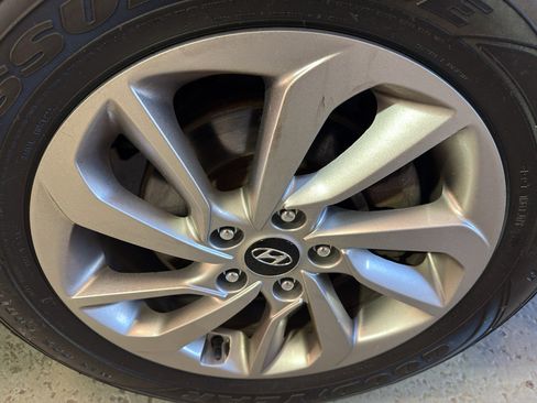 Used 2017 Hyundai Tucson SE w/ SE Popular Package 02 FWD image 37