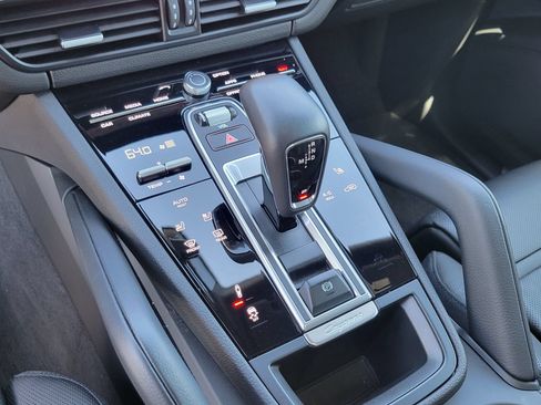 Certified 2023 Porsche Cayenne Coupe AWD/4WD image 21
