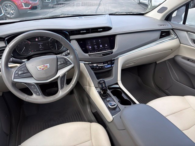 Used 2020 Cadillac XT5 Premium Luxury w/ LPO, Floor Liner Package FWD image 20