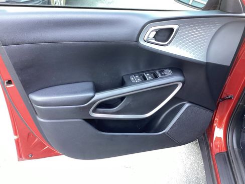 Used 2024 Kia Soul LX w/ Option Group 015 image 23